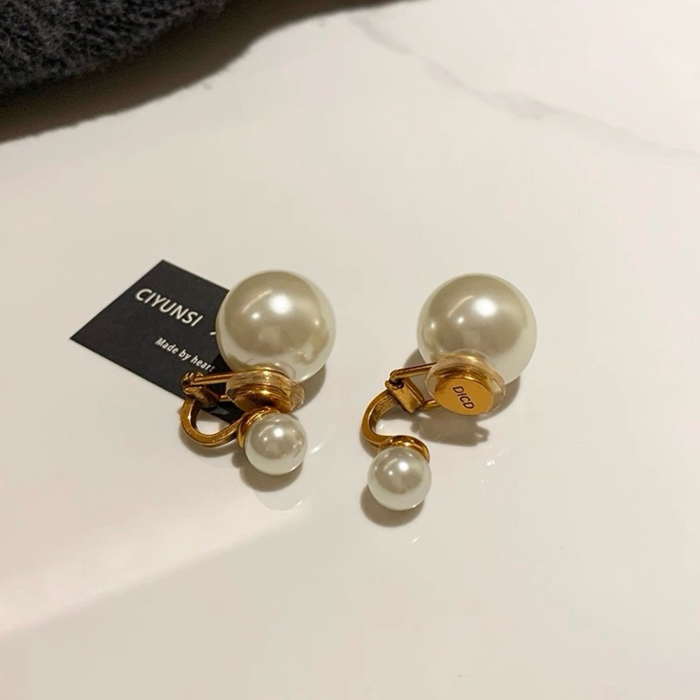 White Pearl clip-on Earrings